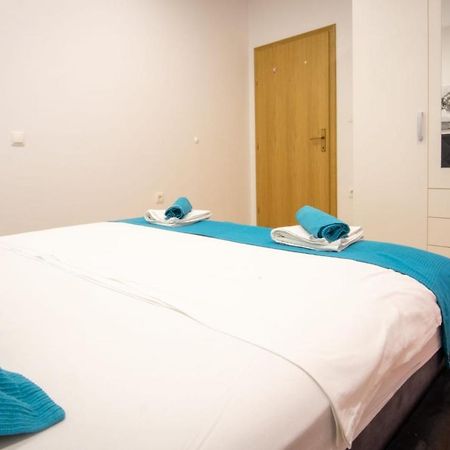 Apartment Cvita Free Beach Parking Makarska Exterior photo