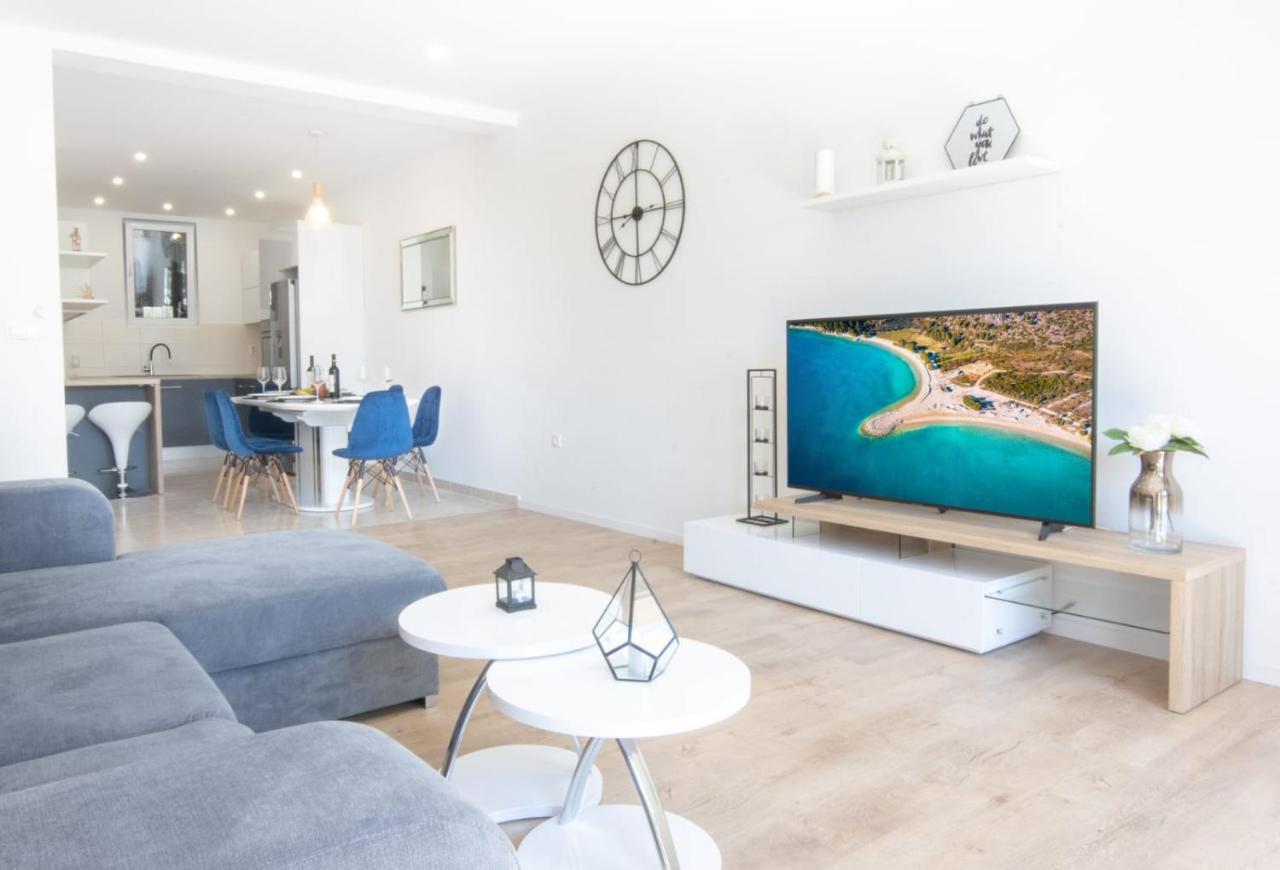 Apartment Cvita Free Beach Parking Makarska Exterior photo